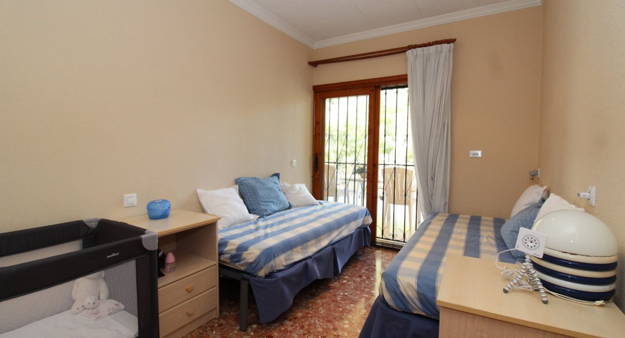 Resale - Villas -
Orihuela Costa