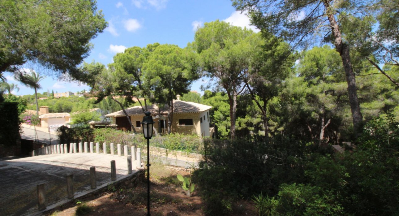 Resale - Villas -
Orihuela Costa