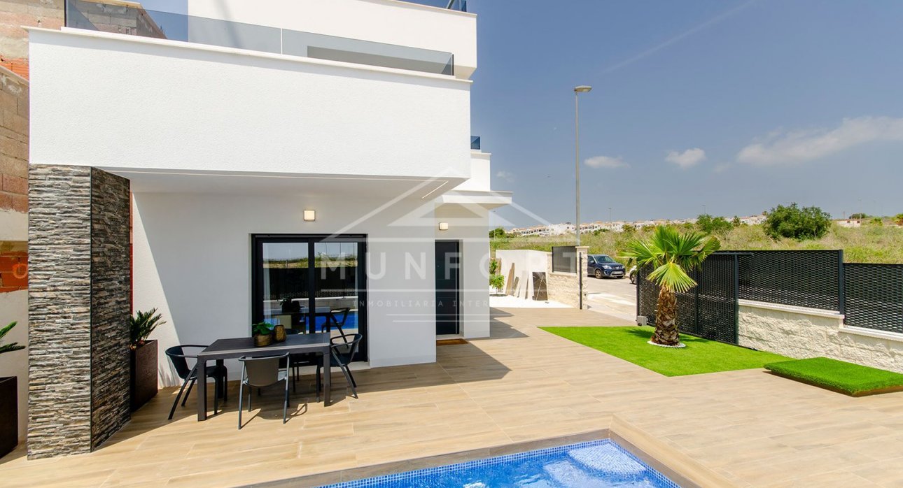 Resale - Villas -
Orihuela - Vistabella - Orihuela