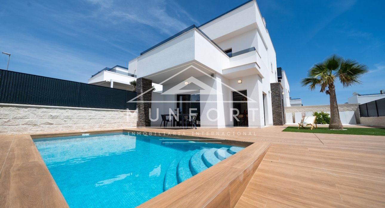 Resale - Villas -
Orihuela - Vistabella - Orihuela