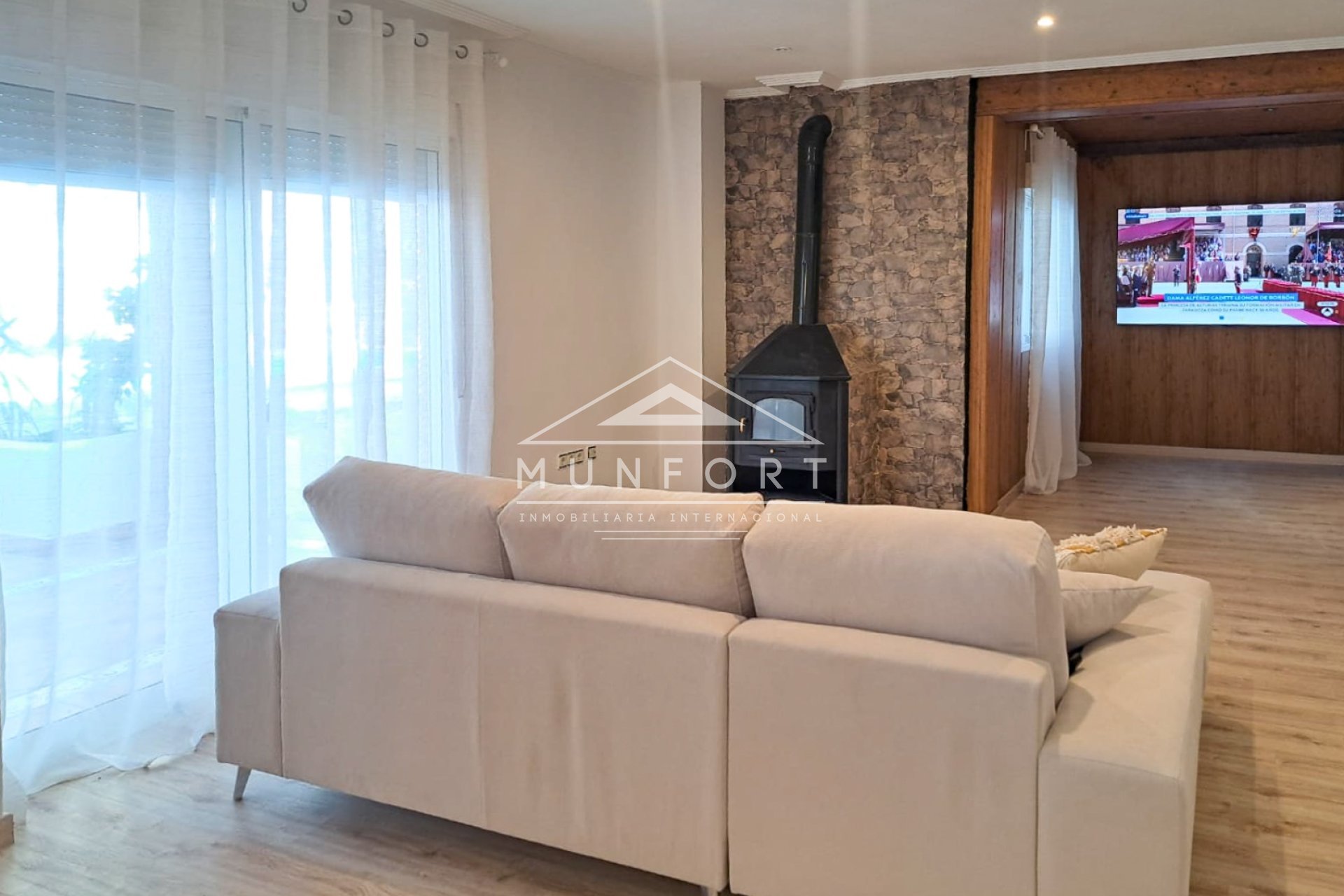 Resale - Villas -
Orihuela