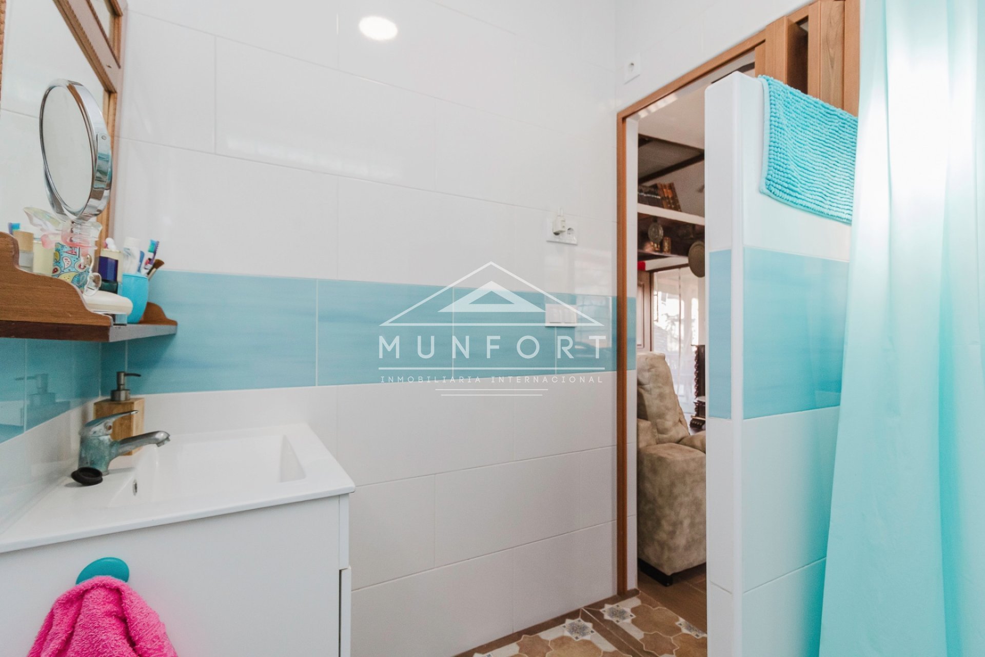 Resale - Villas -
Orihuela