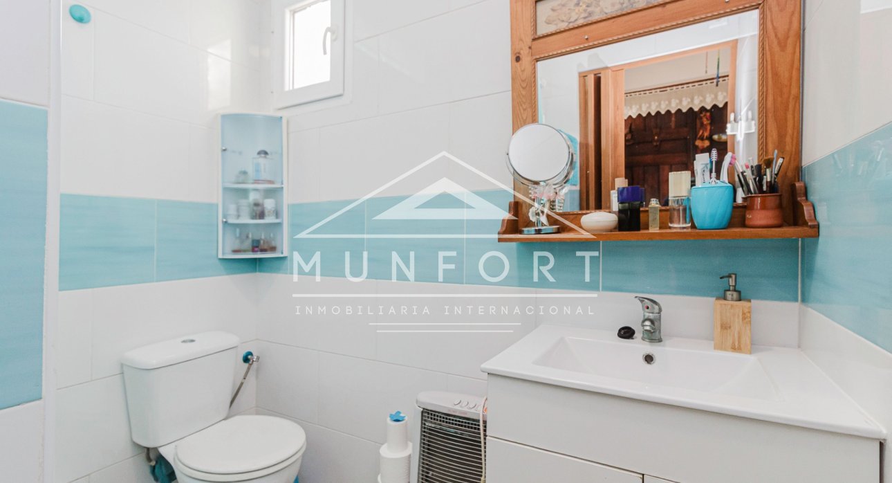 Resale - Villas -
Orihuela