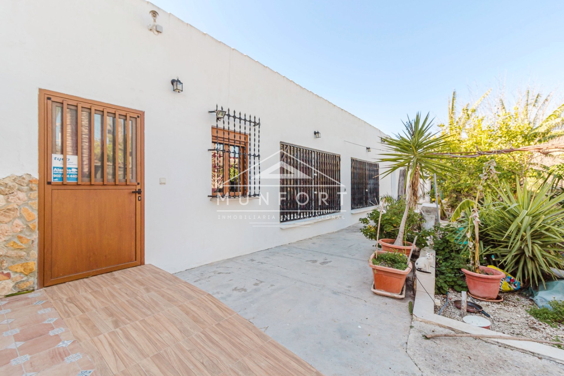 Resale - Villas -
Orihuela
