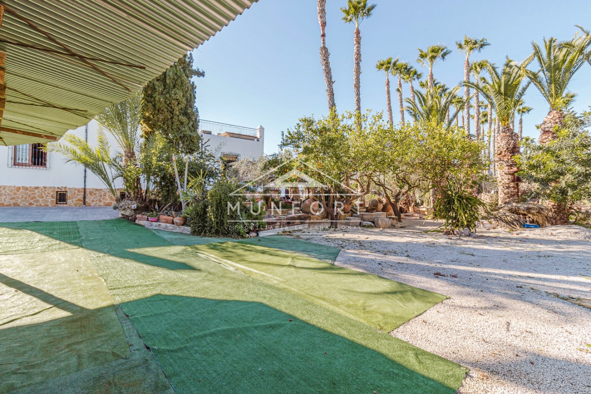 Resale - Villas -
Orihuela