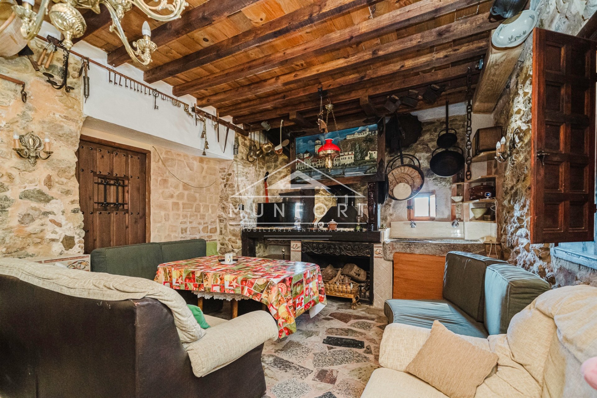 Resale - Villas -
Orihuela