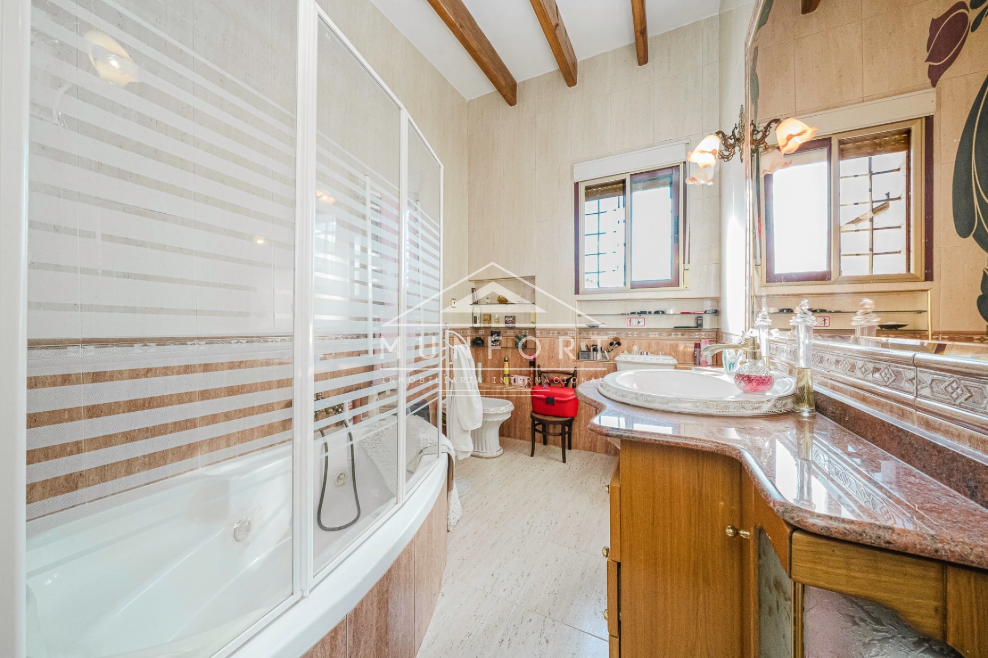 Resale - Villas -
Orihuela