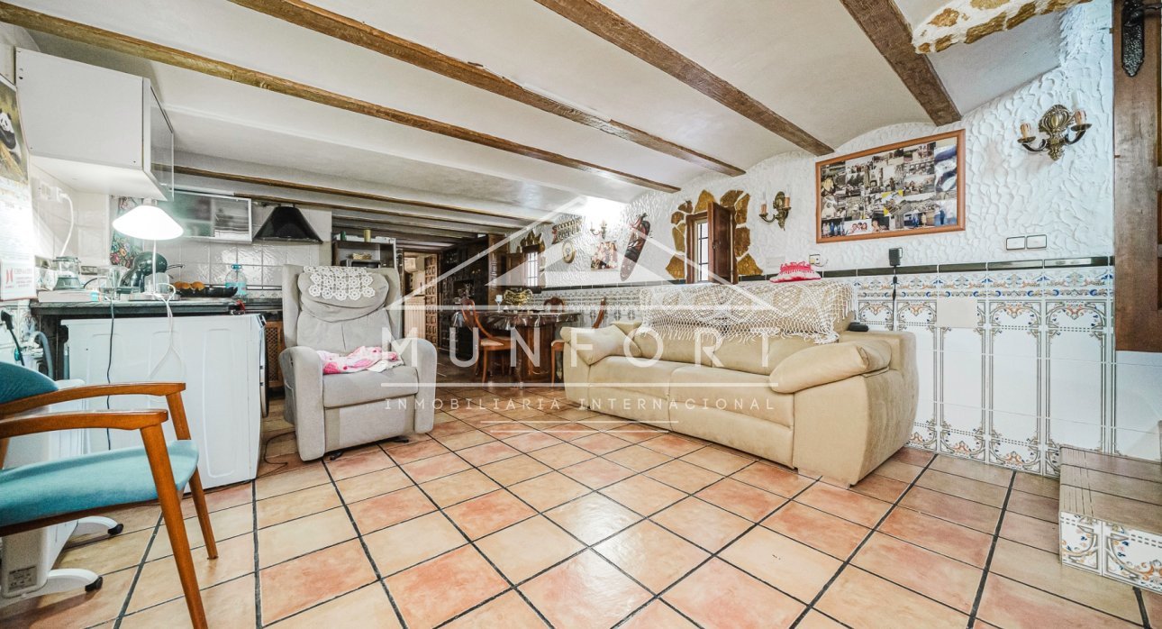 Resale - Villas -
Orihuela