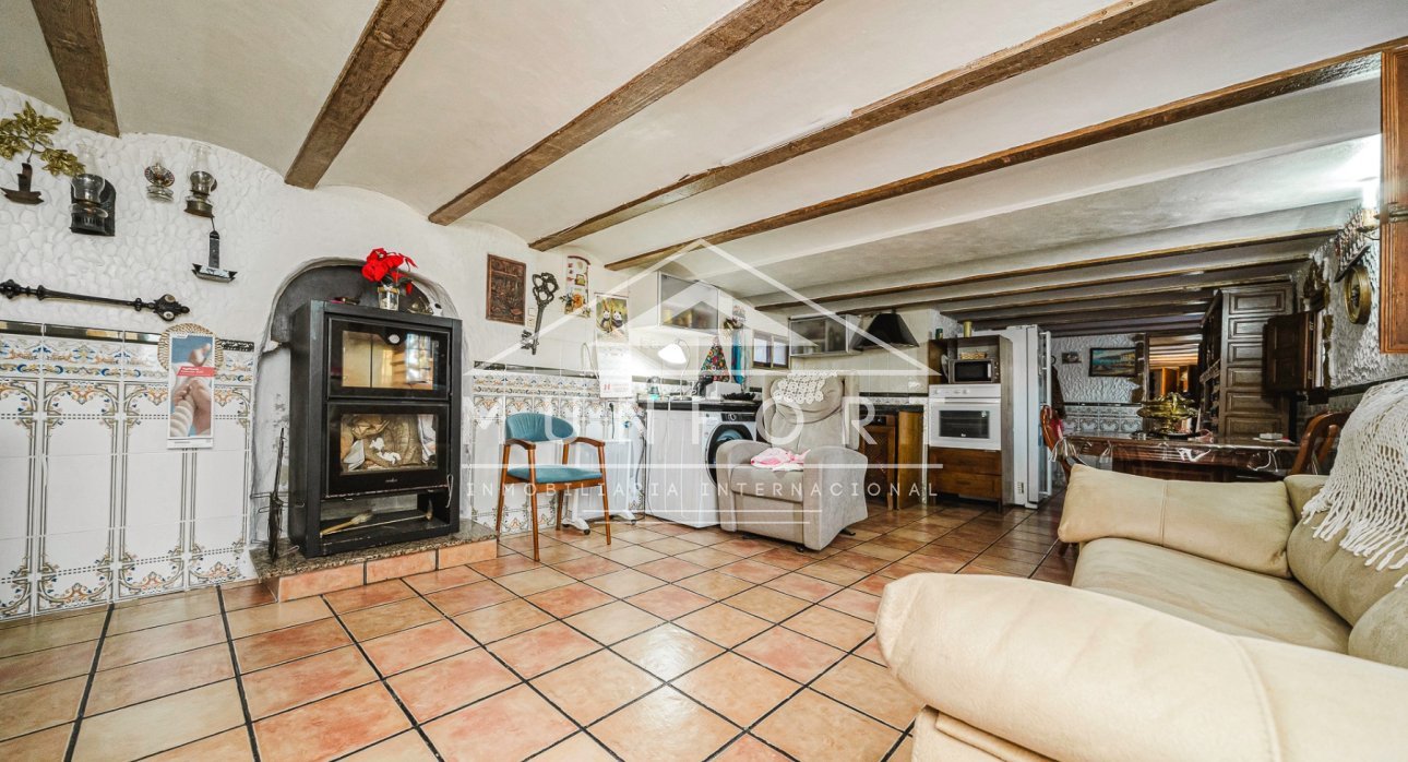 Resale - Villas -
Orihuela