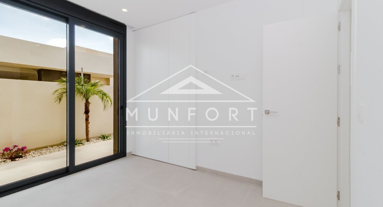 Resale - Villas -
Pilar de la Horadada - Lo Romero Golf