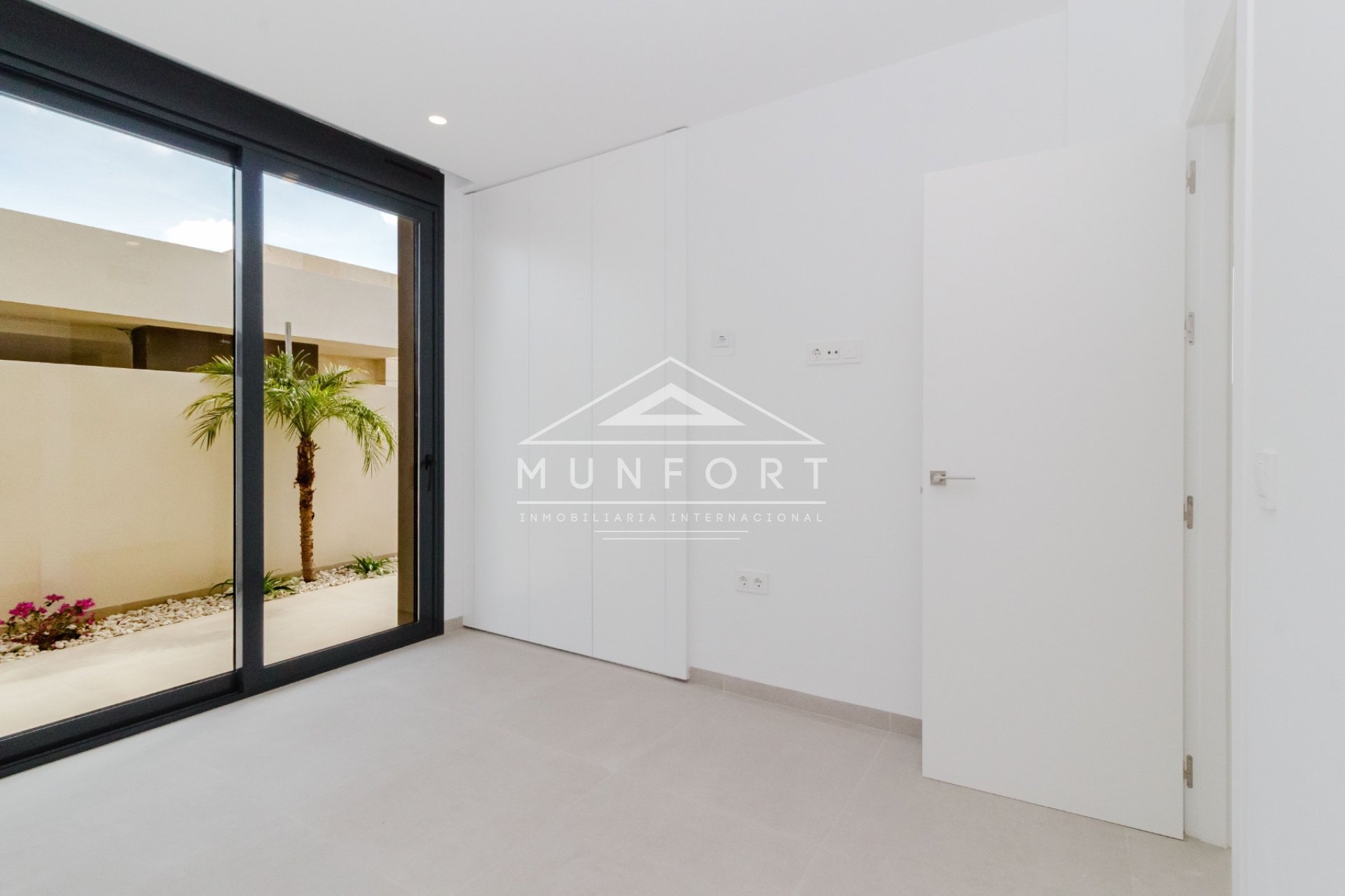 Resale - Villas -
Pilar de la Horadada - Lo Romero Golf