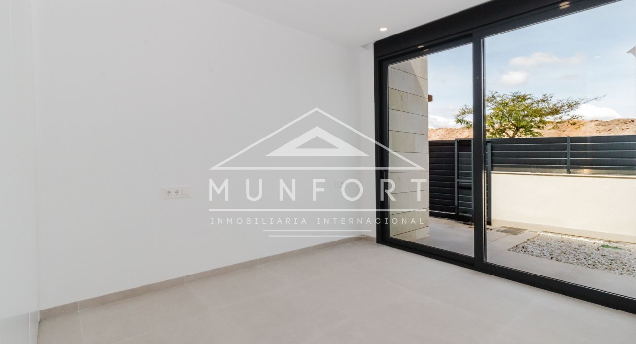 Resale - Villas -
Pilar de la Horadada - Lo Romero Golf