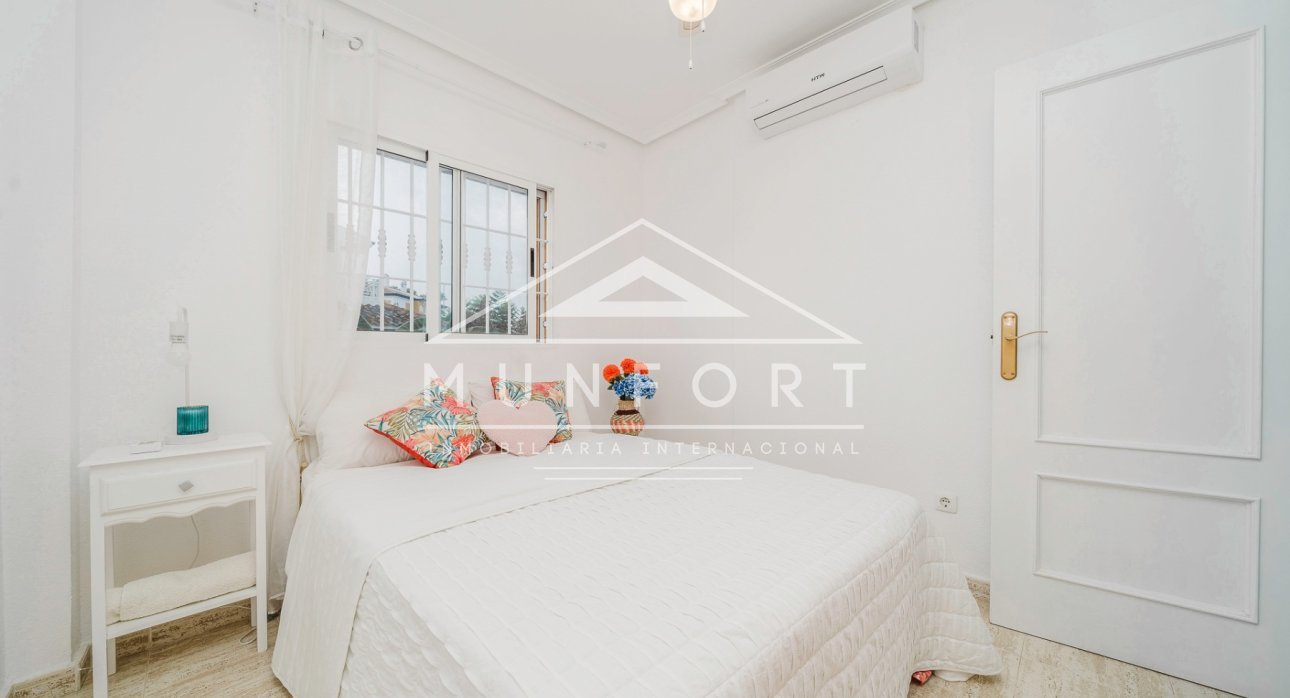 Resale - Villas -
Pilar de la Horadada - Mil Palmeras