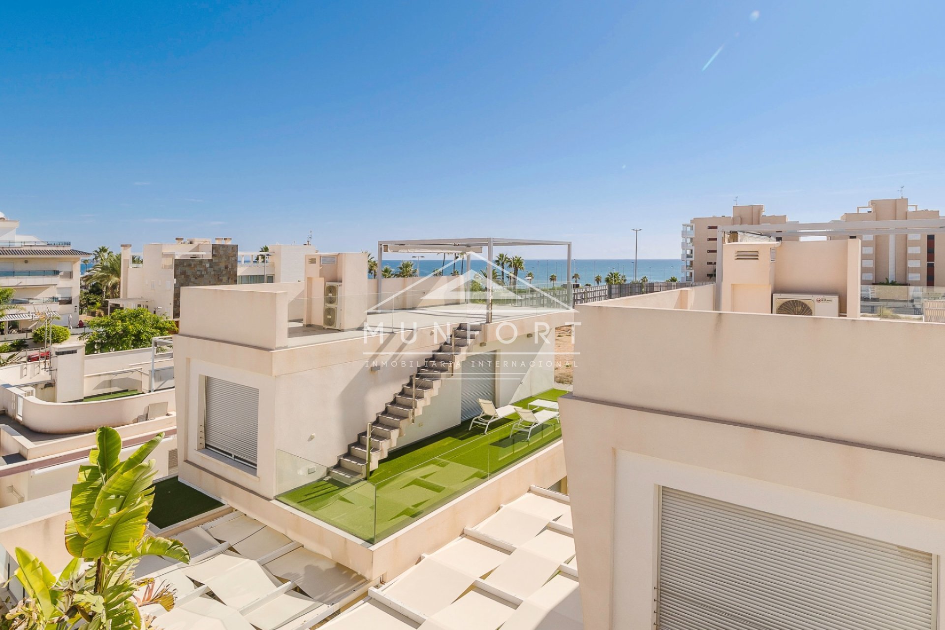 Resale - Villas -
Pilar de la Horadada - Mil Palmeras