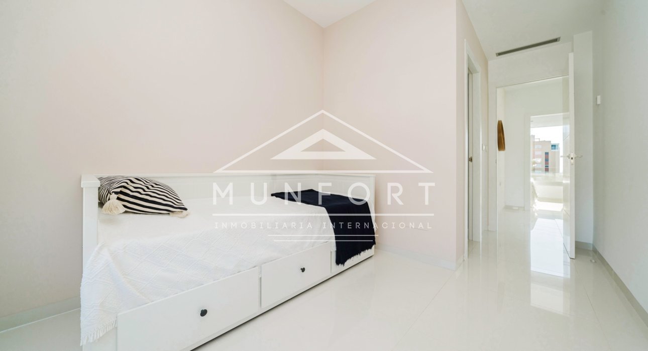 Resale - Villas -
Pilar de la Horadada - Mil Palmeras