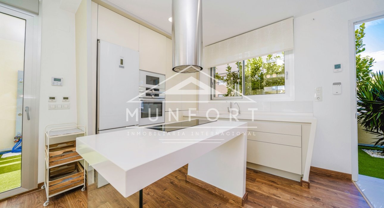 Resale - Villas -
Pilar de la Horadada - Mil Palmeras