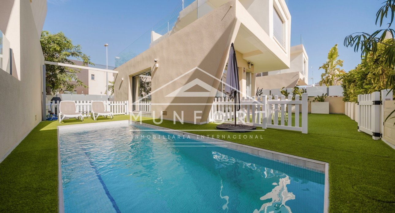 Resale - Villas -
Pilar de la Horadada - Mil Palmeras