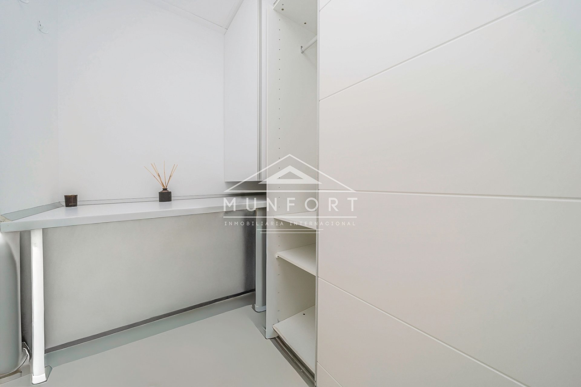 Resale - Villas -
Pilar de la Horadada - Mil Palmeras