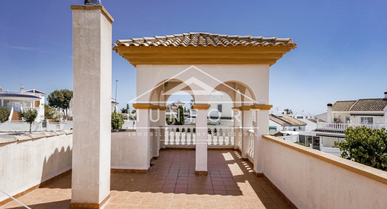 Resale - Villas -
Pilar de la Horadada - Pinar de Campoverde