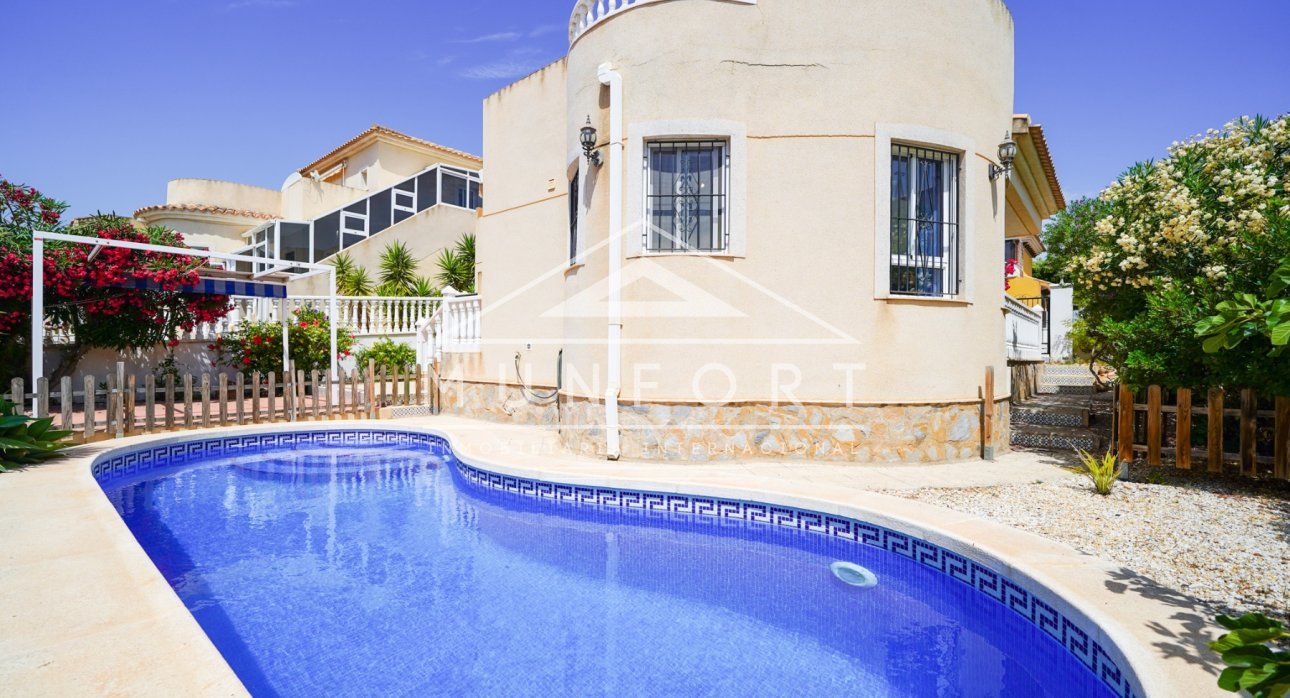 Resale - Villas -
Pilar de la Horadada - Pinar de Campoverde