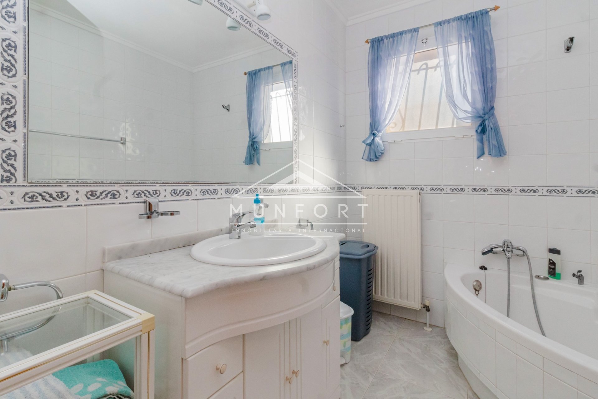 Resale - Villas -
Pilar de la Horadada - Pinar de Campoverde