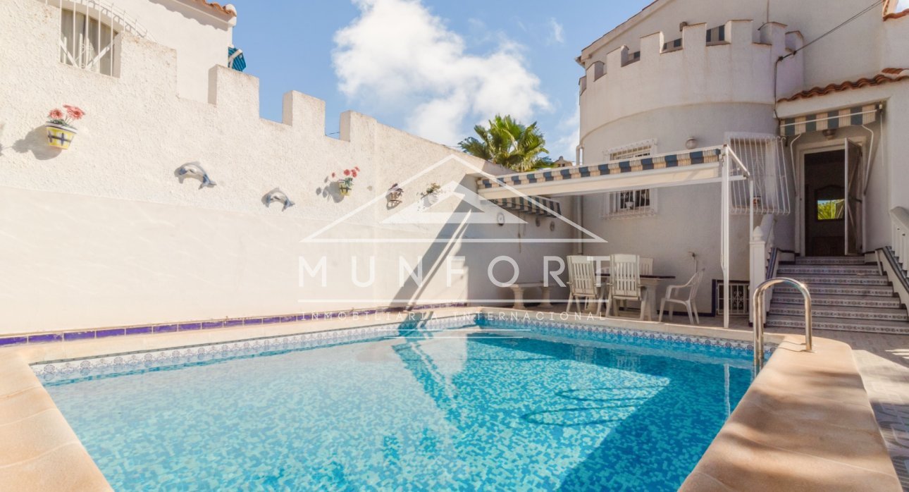 Resale - Villas -
Pilar de la Horadada - Pinar de Campoverde