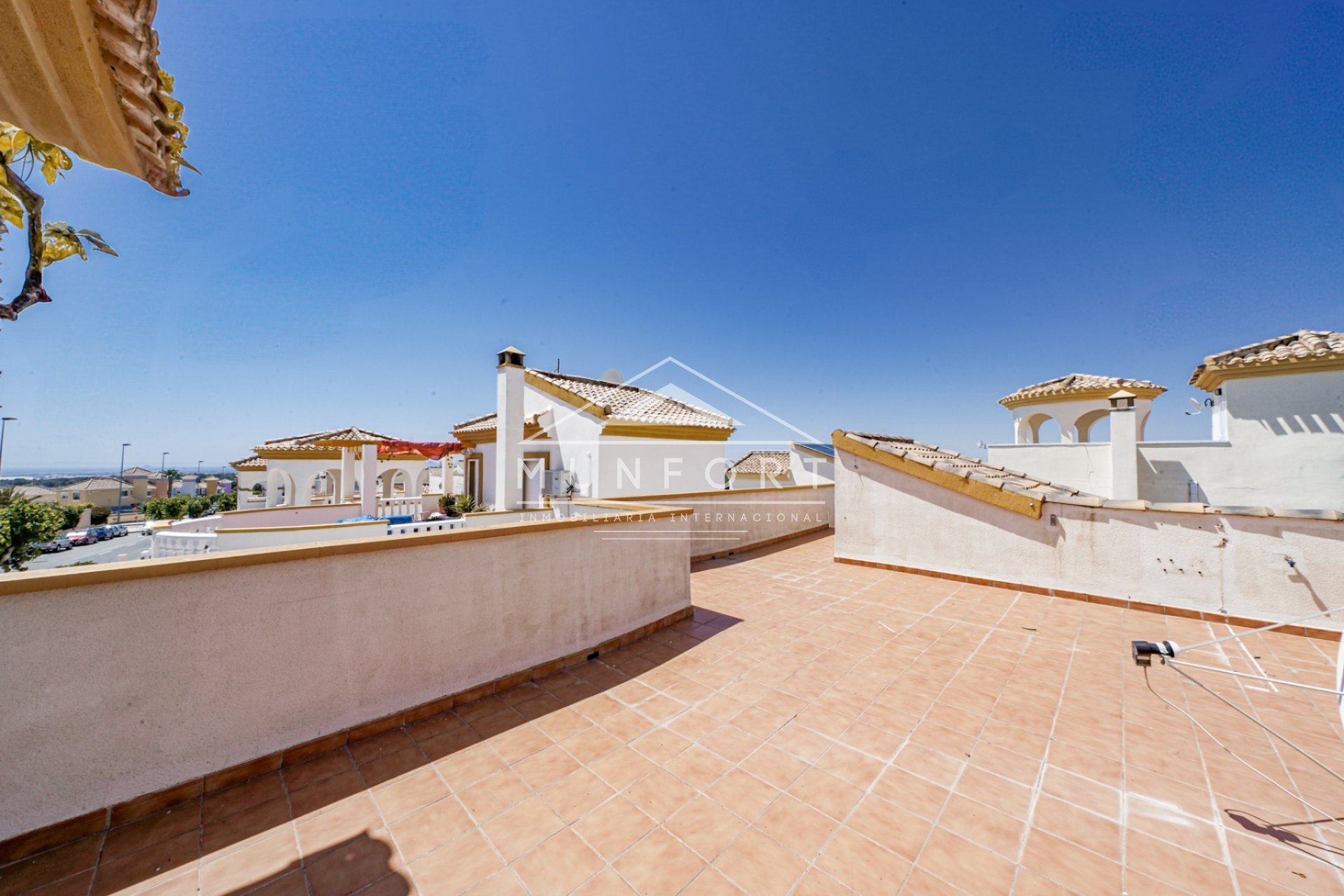 Resale - Villas -
Pilar de la Horadada - Pinar de Campoverde