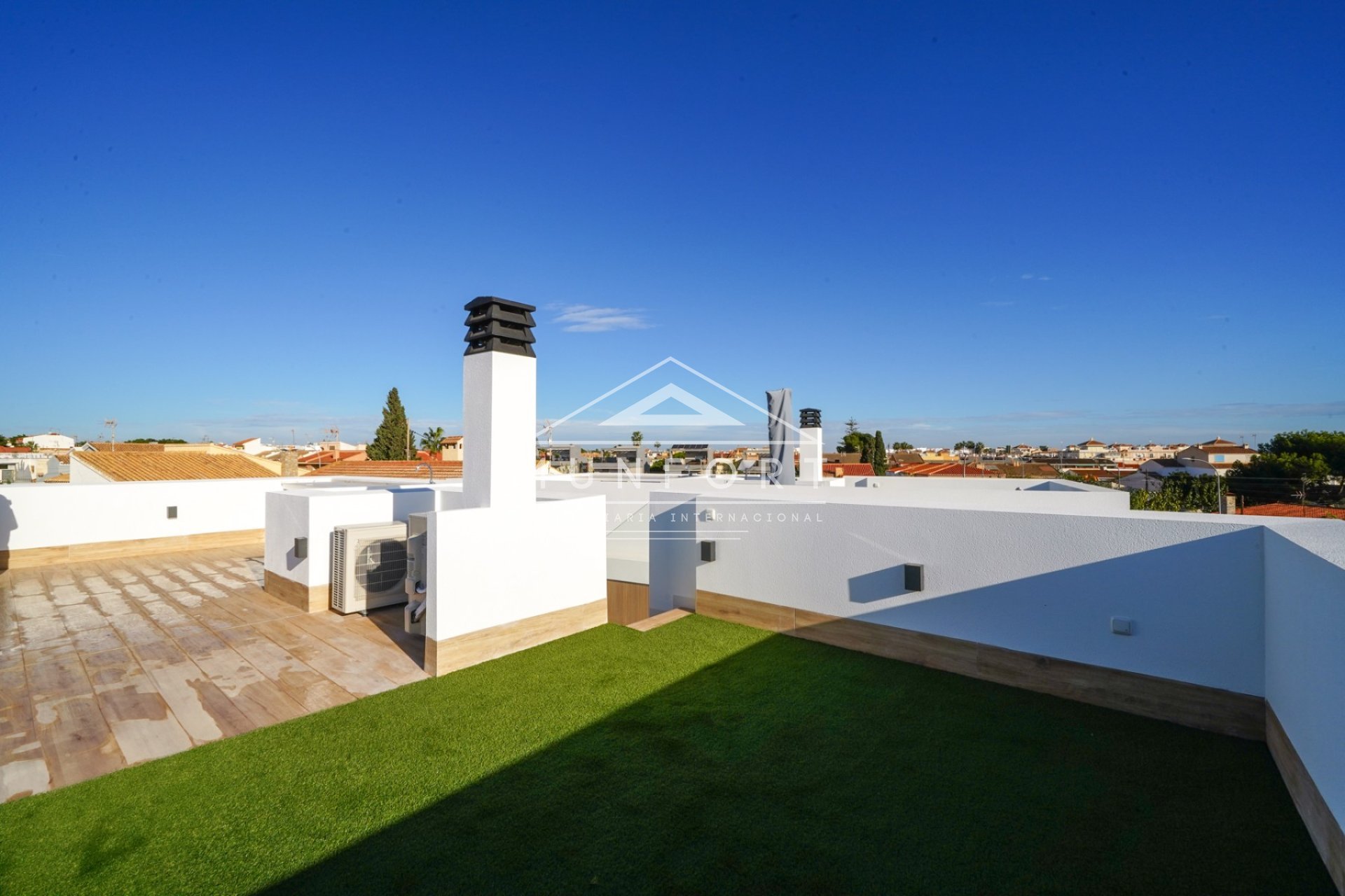 Resale - Villas -
Pilar de la Horadada - Torre de la Horadada