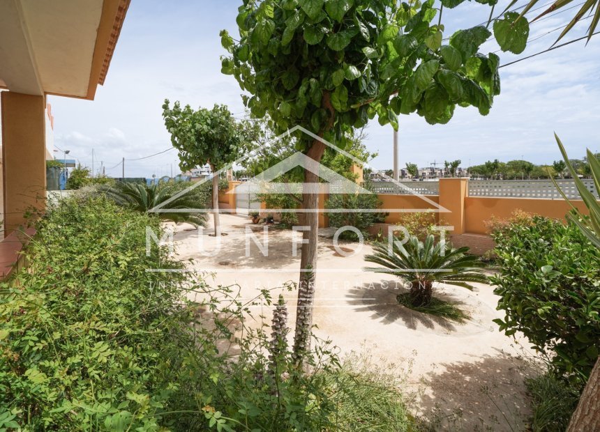 Resale - Villas -
Pilar de la Horadada - Torre de la Horadada