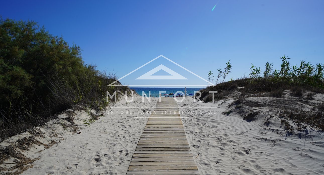 Resale - Villas -
Pilar de la Horadada - Torre de la Horadada