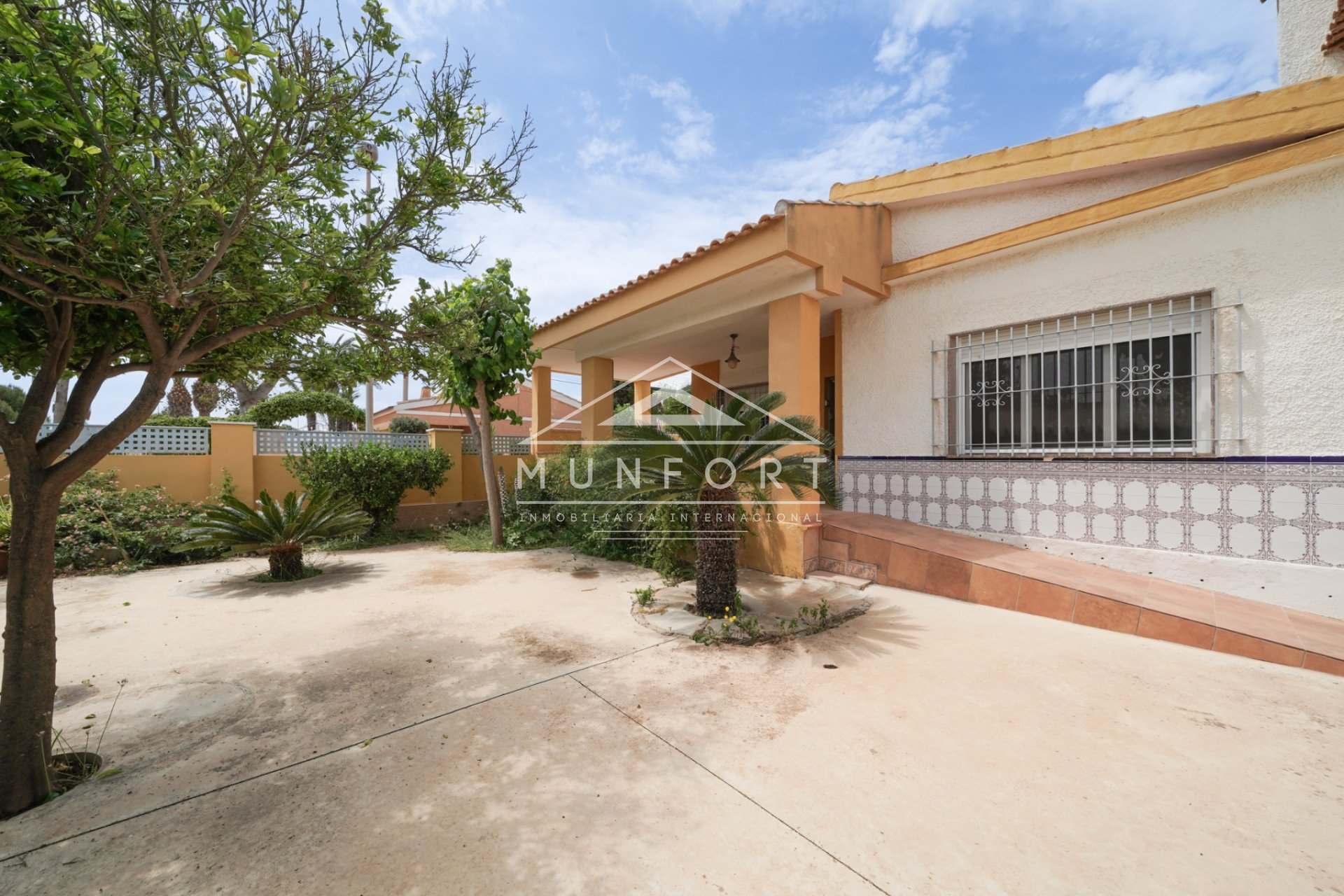 Resale - Villas -
Pilar de la Horadada - Torre de la Horadada