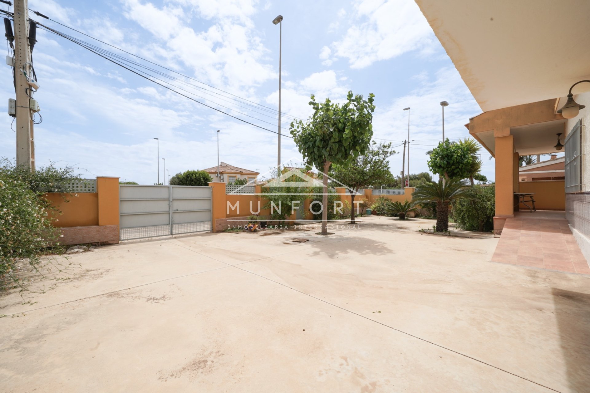 Resale - Villas -
Pilar de la Horadada - Torre de la Horadada