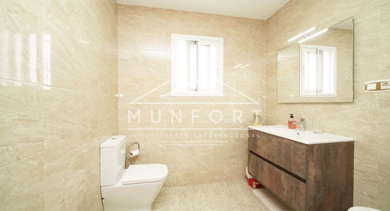 Resale - Villas -
Pilar de la Horadada - Torre de la Horadada