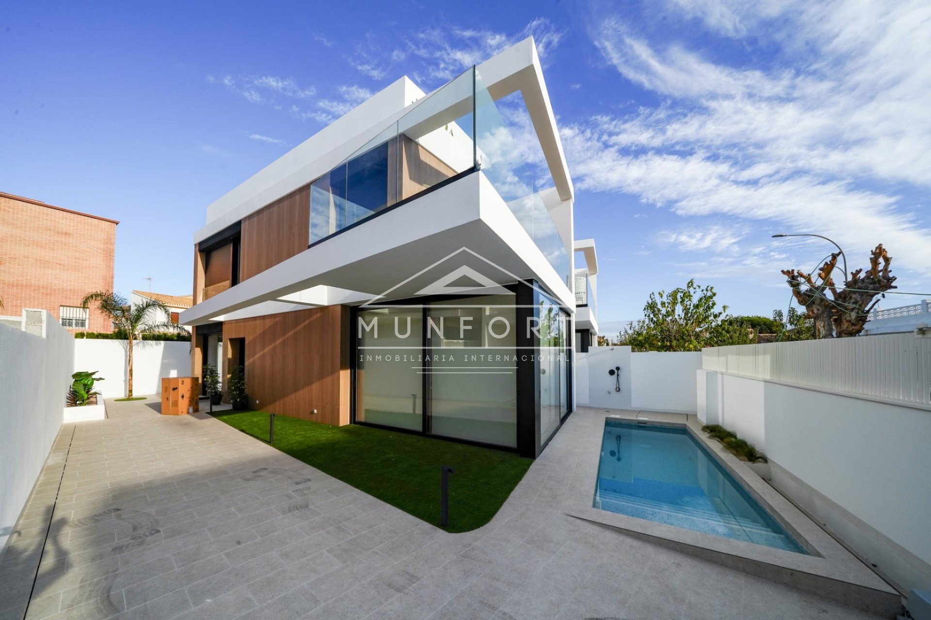 Resale - Villas -
Pilar de la Horadada - Torre de la Horadada