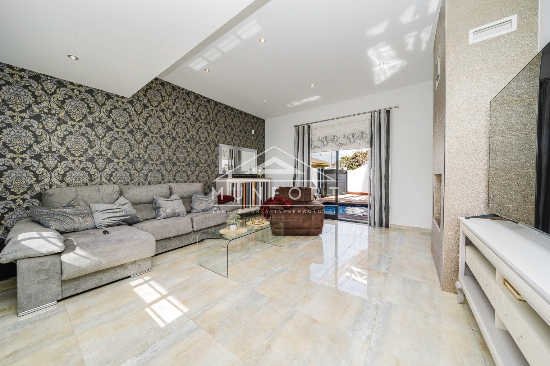 Resale - Villas -
Pilar de la Horadada - Torre de la Horadada