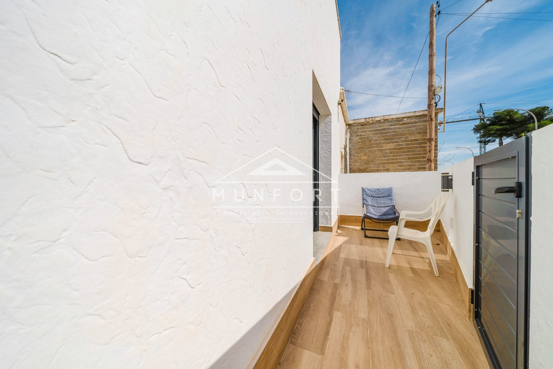 Resale - Villas -
Pilar de la Horadada - Torre de la Horadada