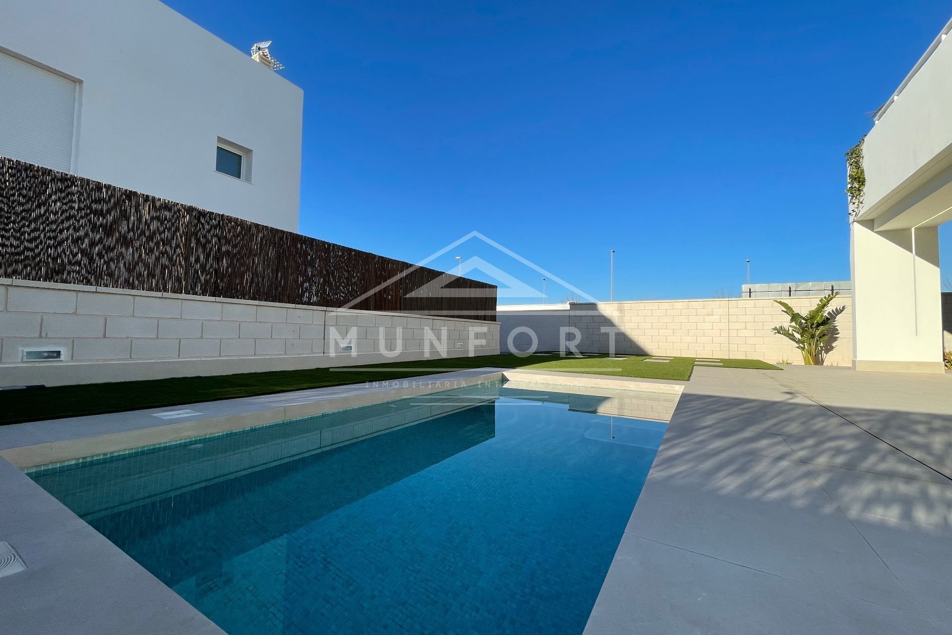 Resale - Villas -
Pilar de la Horadada