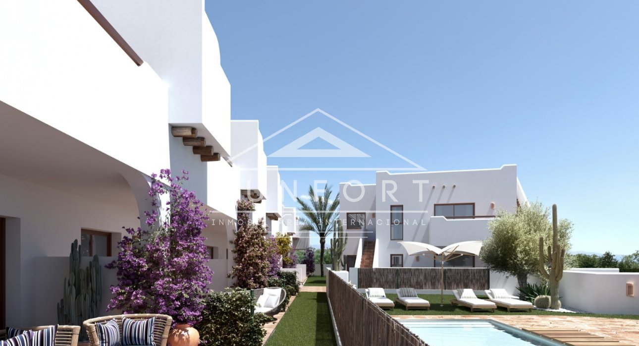 Resale - Villas -
Pilar de la Horadada