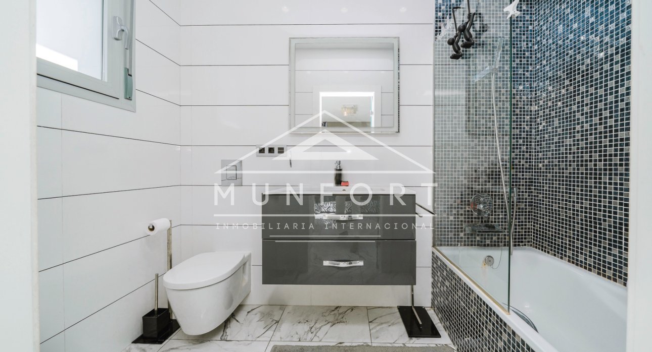 Resale - Villas -
Pilar de la Horadada