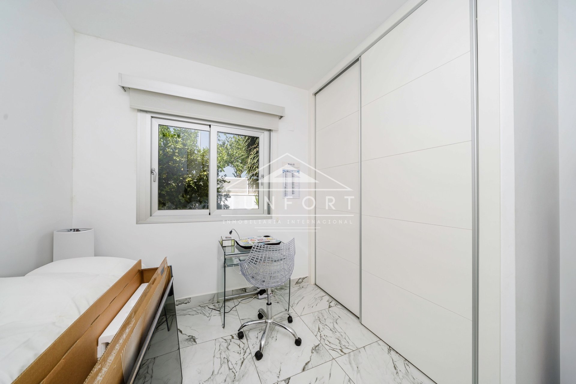 Resale - Villas -
Pilar de la Horadada