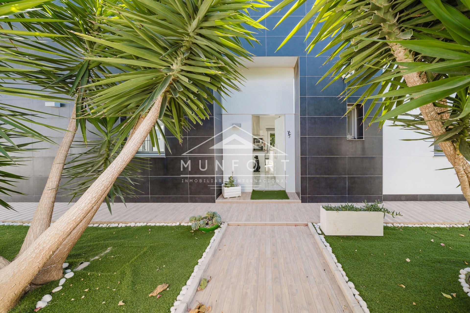 Resale - Villas -
Pilar de la Horadada