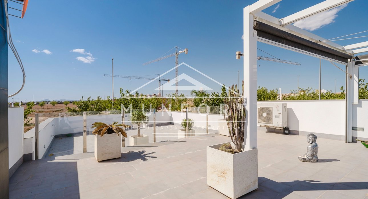 Resale - Villas -
Pilar de la Horadada