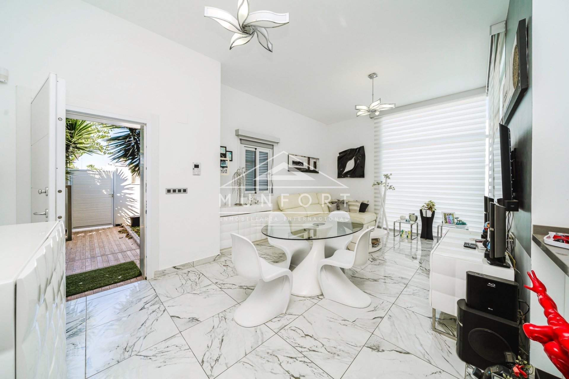 Resale - Villas -
Pilar de la Horadada