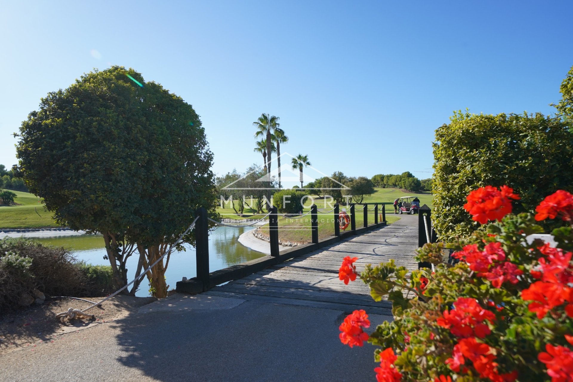 Resale - Villas -
Pilar de la Horadada