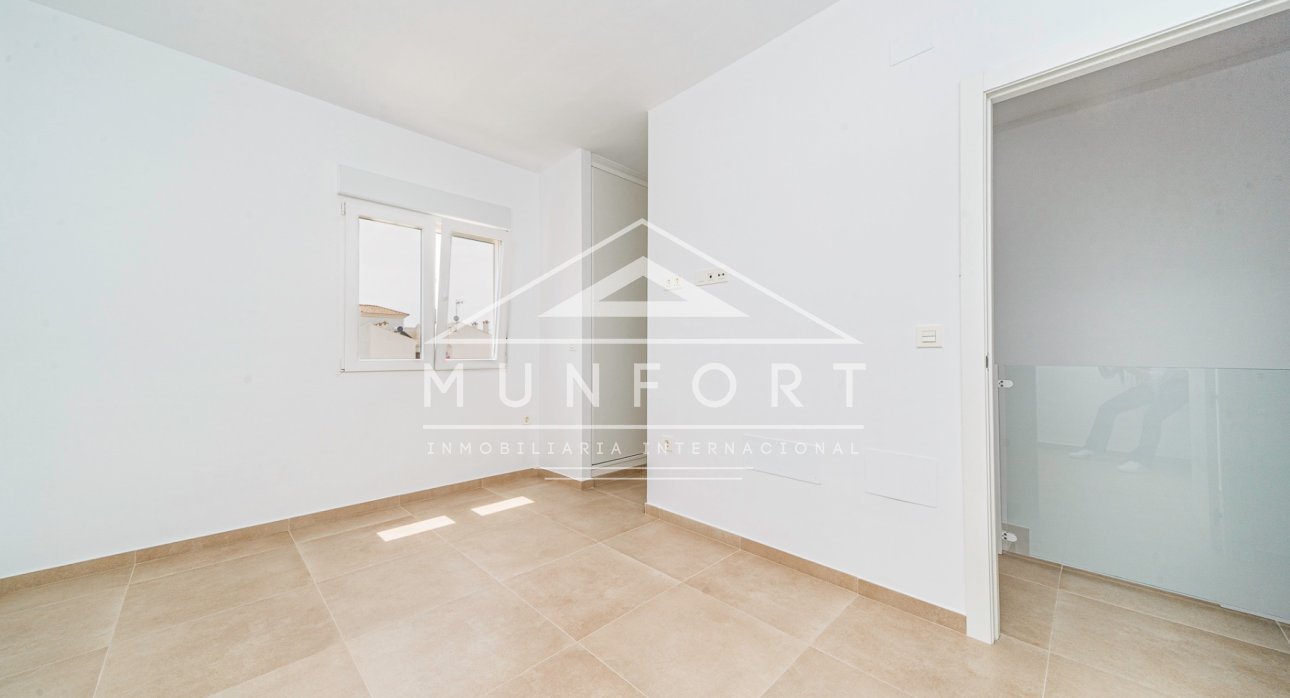 Resale - Villas -
Pilar de la Horadada