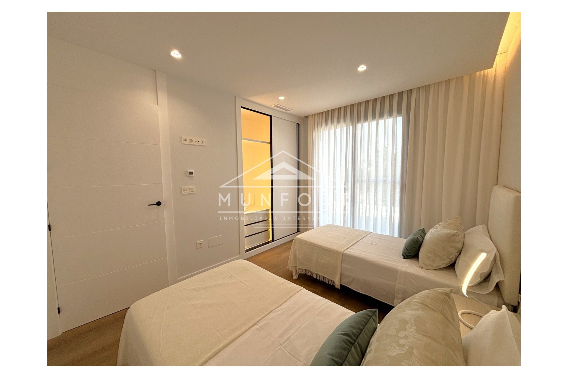 Resale - Villas -
Pilar de la Horadada