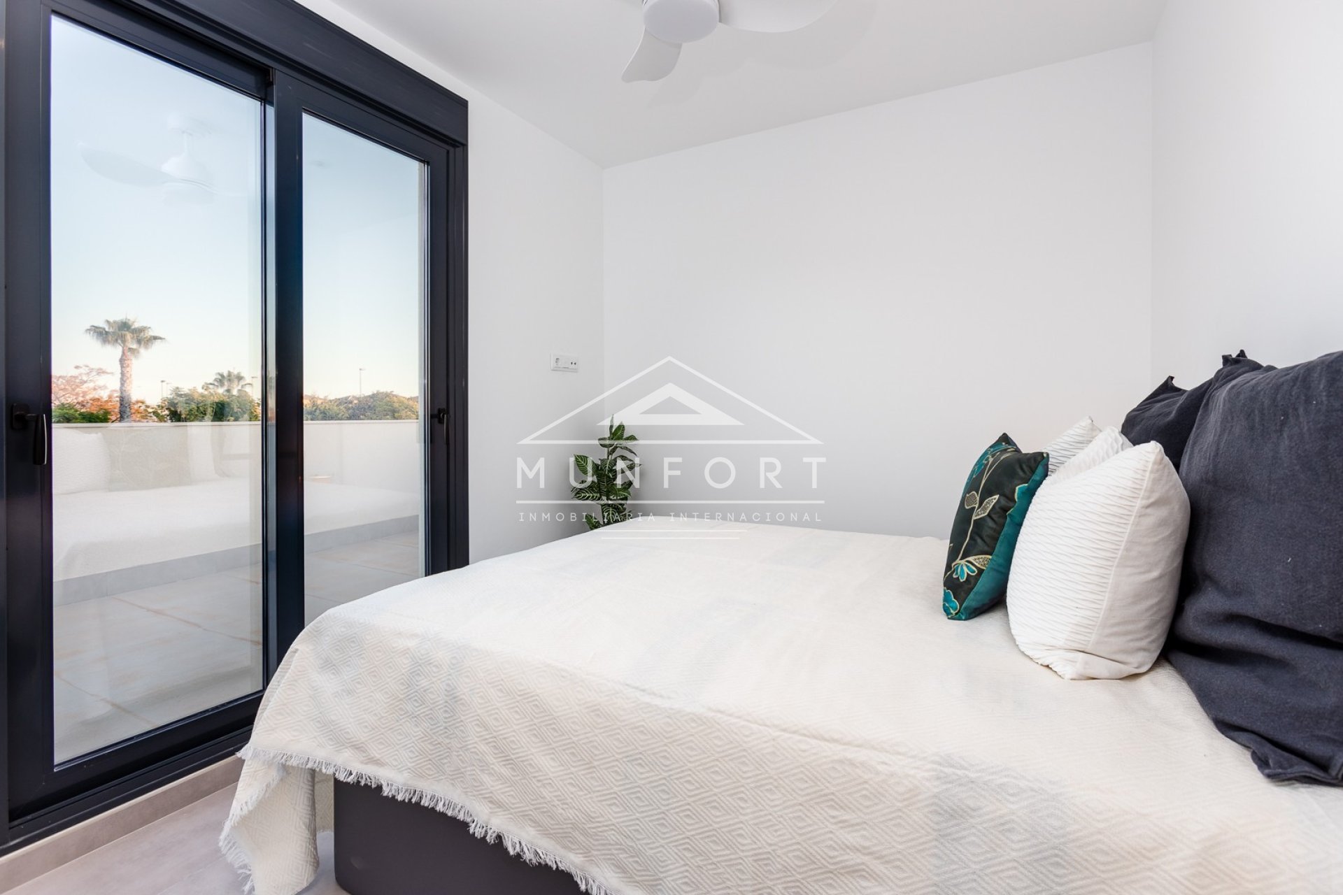 Resale - Villas -
Pilar de la Horadada