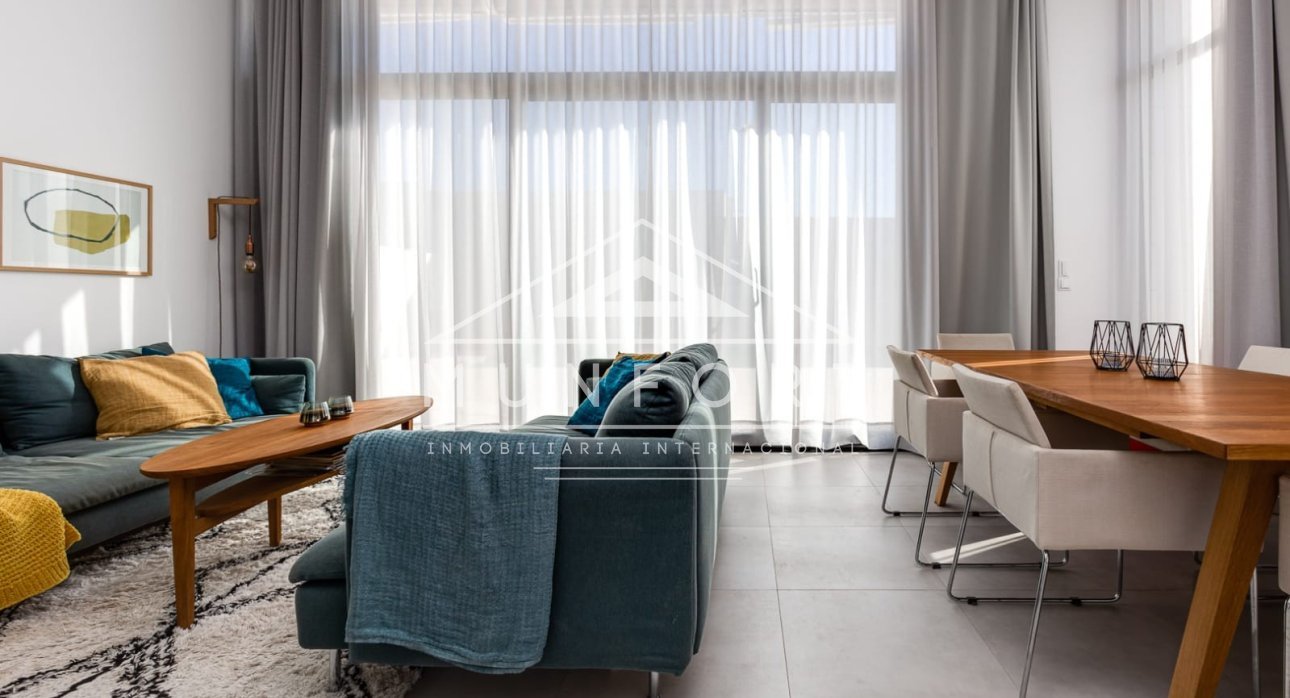 Resale - Villas -
Pilar de la Horadada