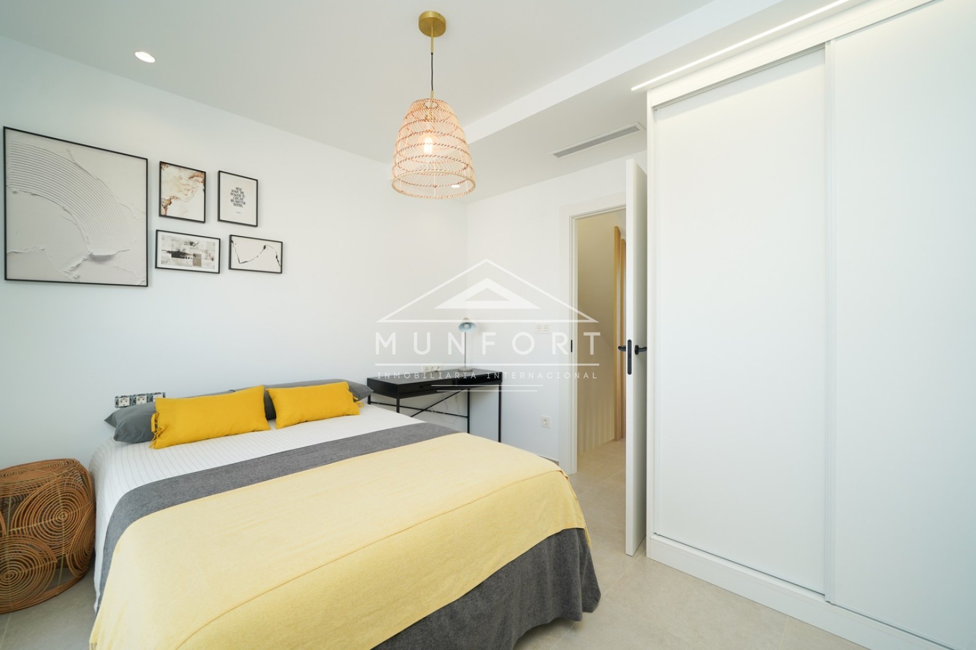 Resale - Villas -
Pilar de la Horadada