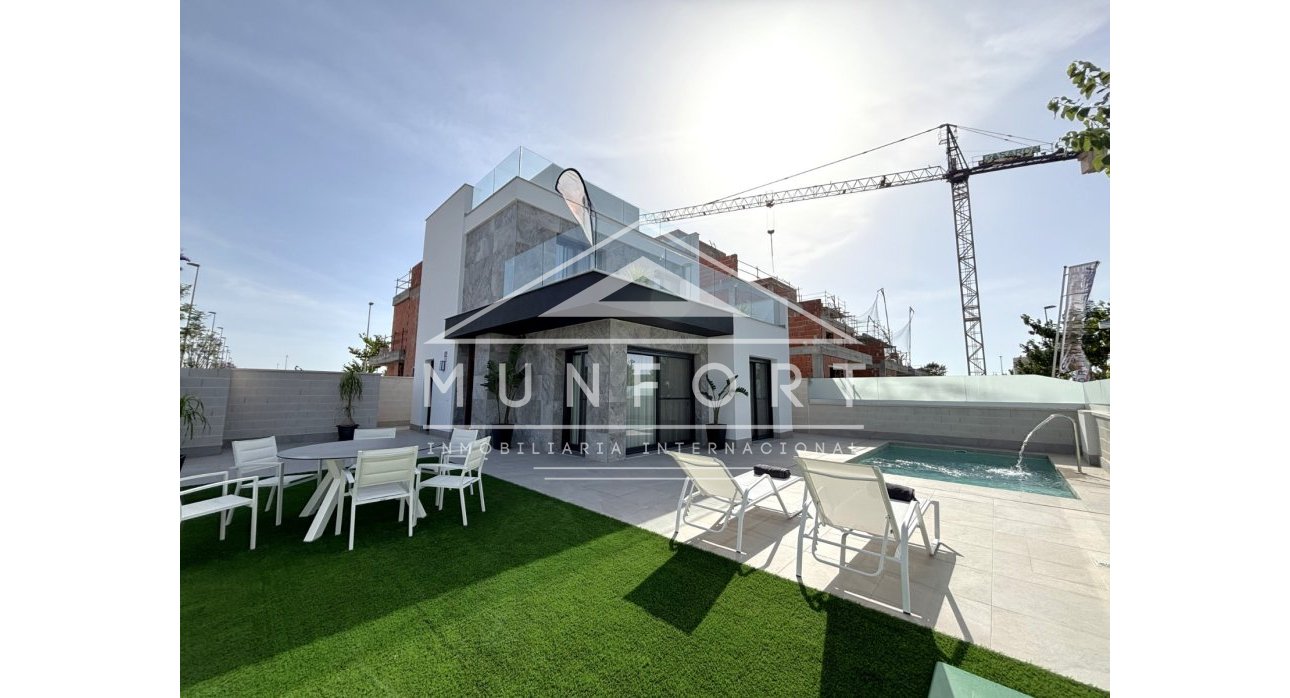 Resale - Villas -
Pilar de la Horadada